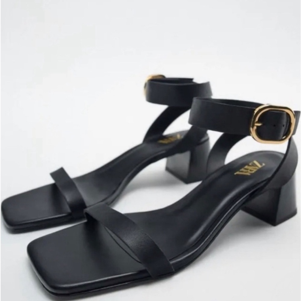 Zara sandals with small heel